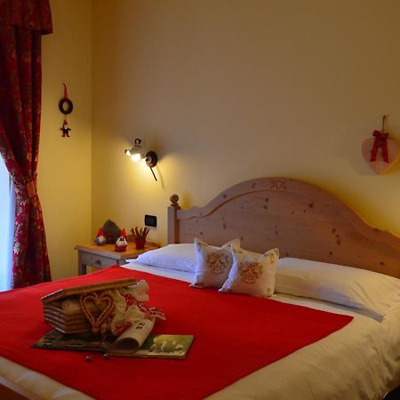 Hotel Garni Carpe Diem Виго ди Фаса Стая снимка