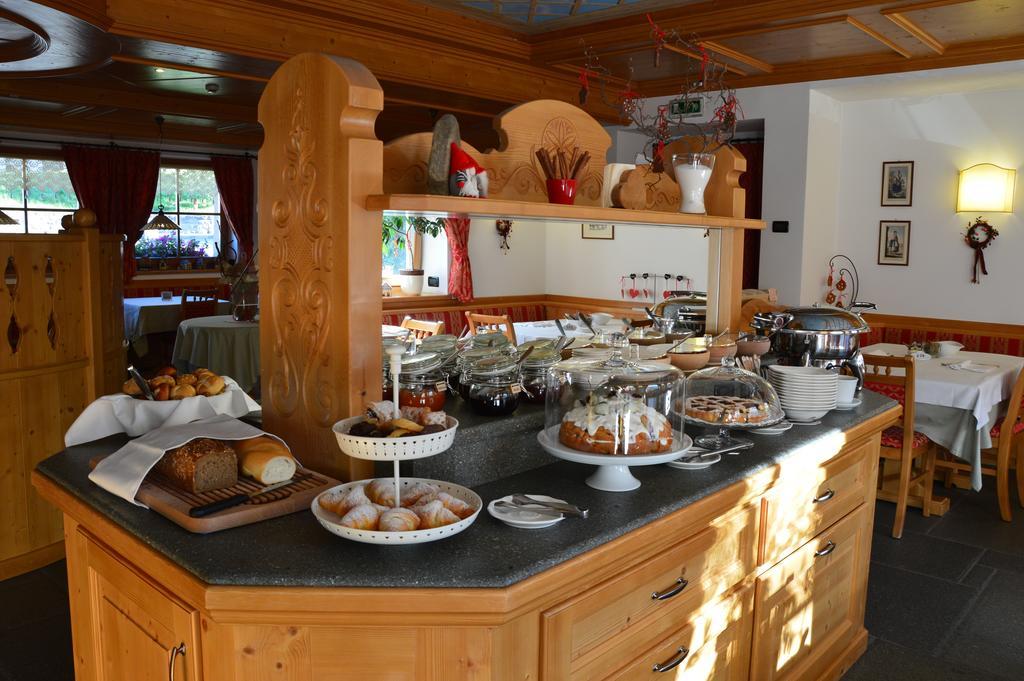 Hotel Garni Carpe Diem Виго ди Фаса Екстериор снимка